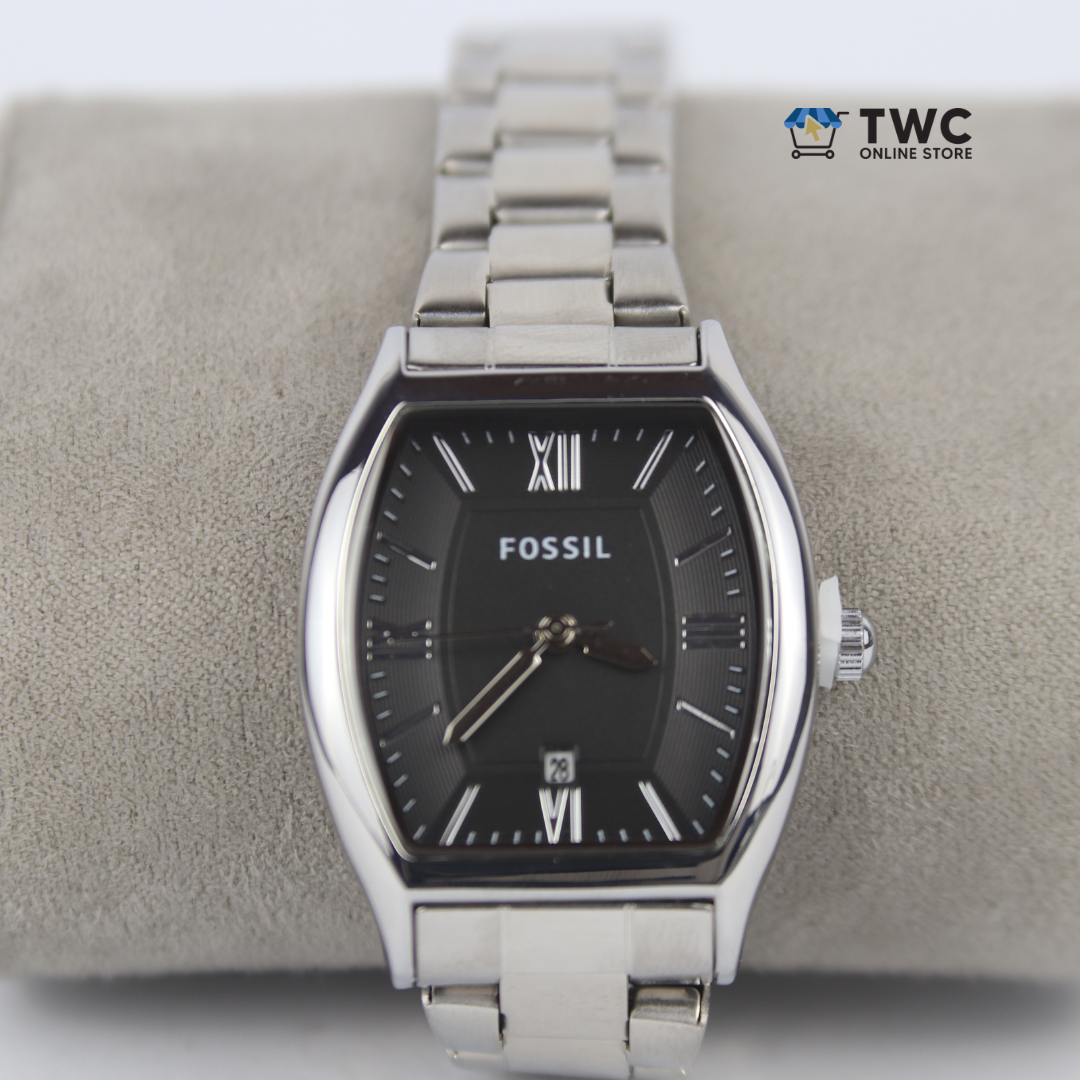 Fossil Oval Silver Watch (Black Time Face) F004